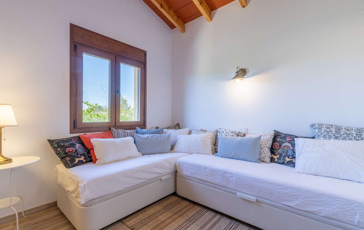 8 Bed Townhouse for sale in Teulada Costa Blanca, Alicante, Spain