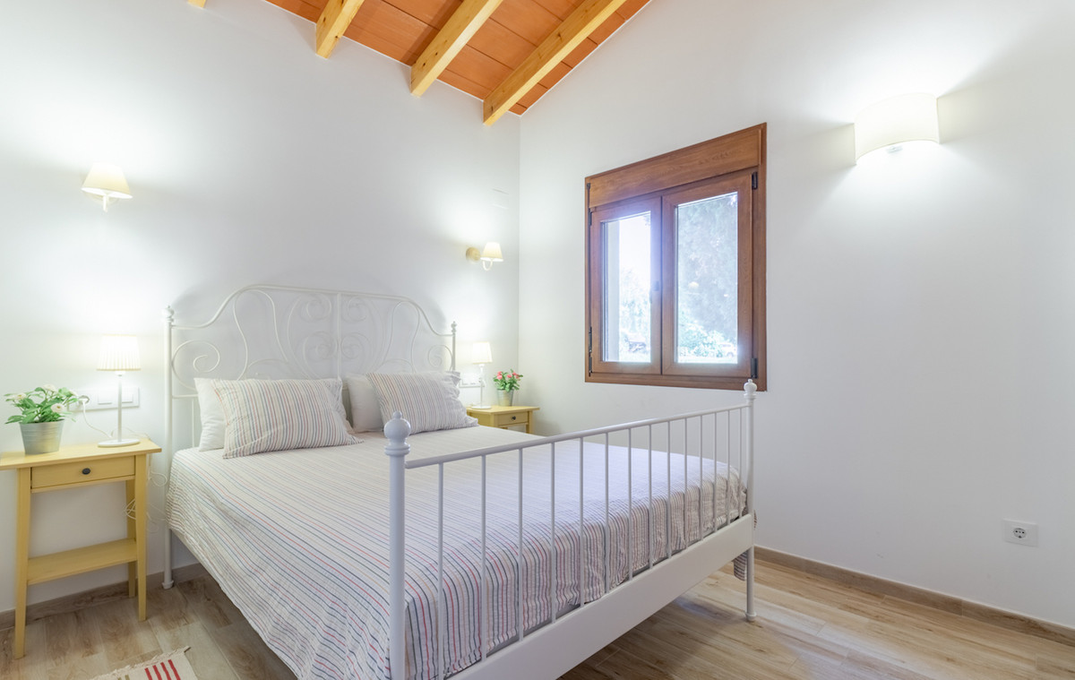 8 Bed Townhouse for sale in Teulada Costa Blanca, Alicante, Spain