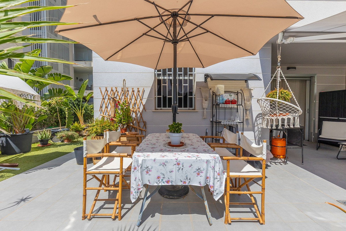 Se vende Apartamento Planta Baja de 2 dormitorios en Costa Blanca, Alicante, España
