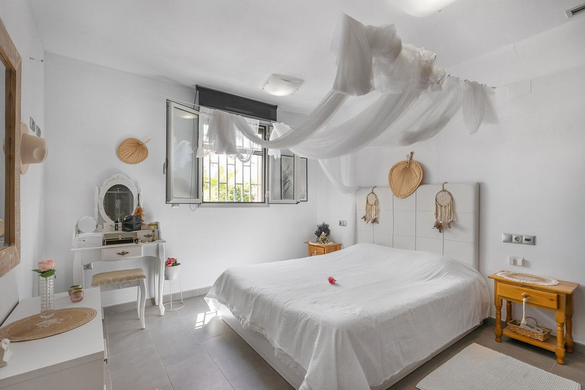 Se vende Apartamento Planta Baja de 2 dormitorios en Costa Blanca, Alicante, España