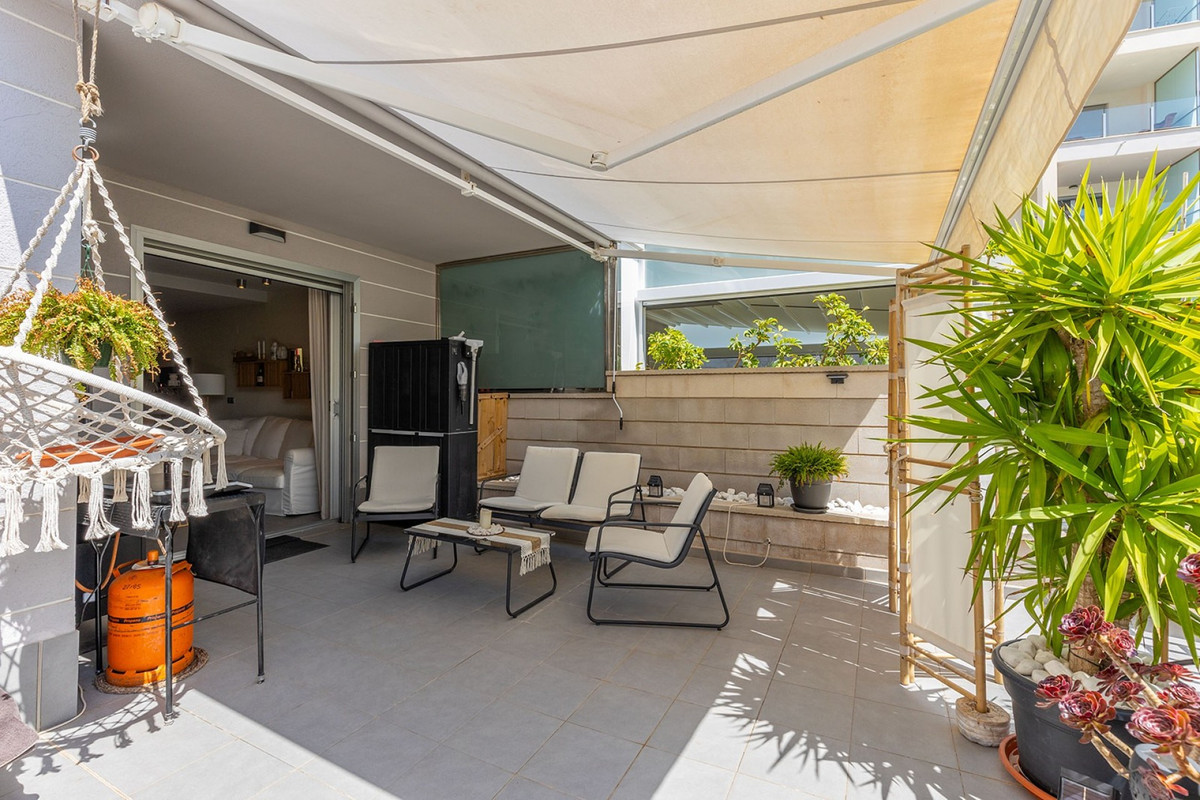 Se vende Apartamento Planta Baja de 2 dormitorios en Costa Blanca, Alicante, España