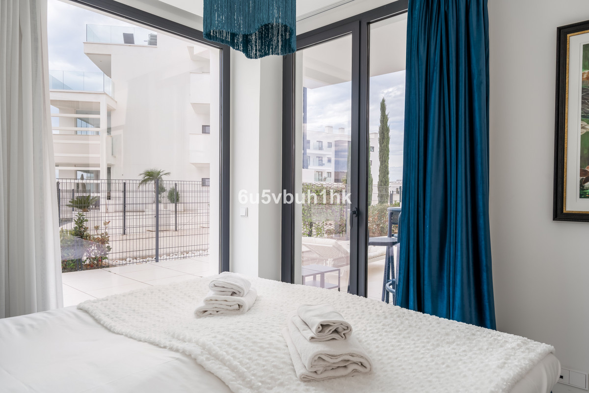 3 Bed Apartment for sale in Fuengirola Costa Del Sol, Málaga, Spain