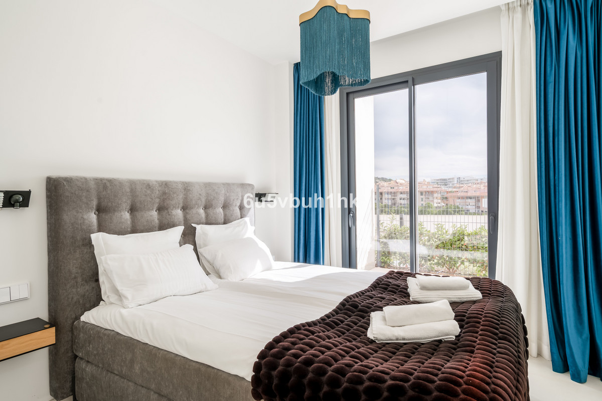 3 Bed Apartment for sale in Fuengirola Costa Del Sol, Málaga, Spain
