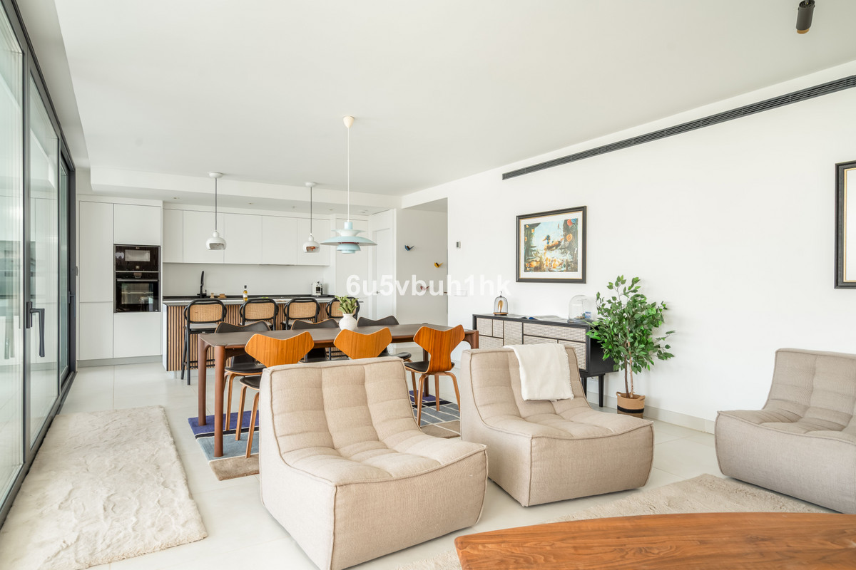 3 Bed Apartment for sale in Fuengirola Costa Del Sol, Málaga, Spain