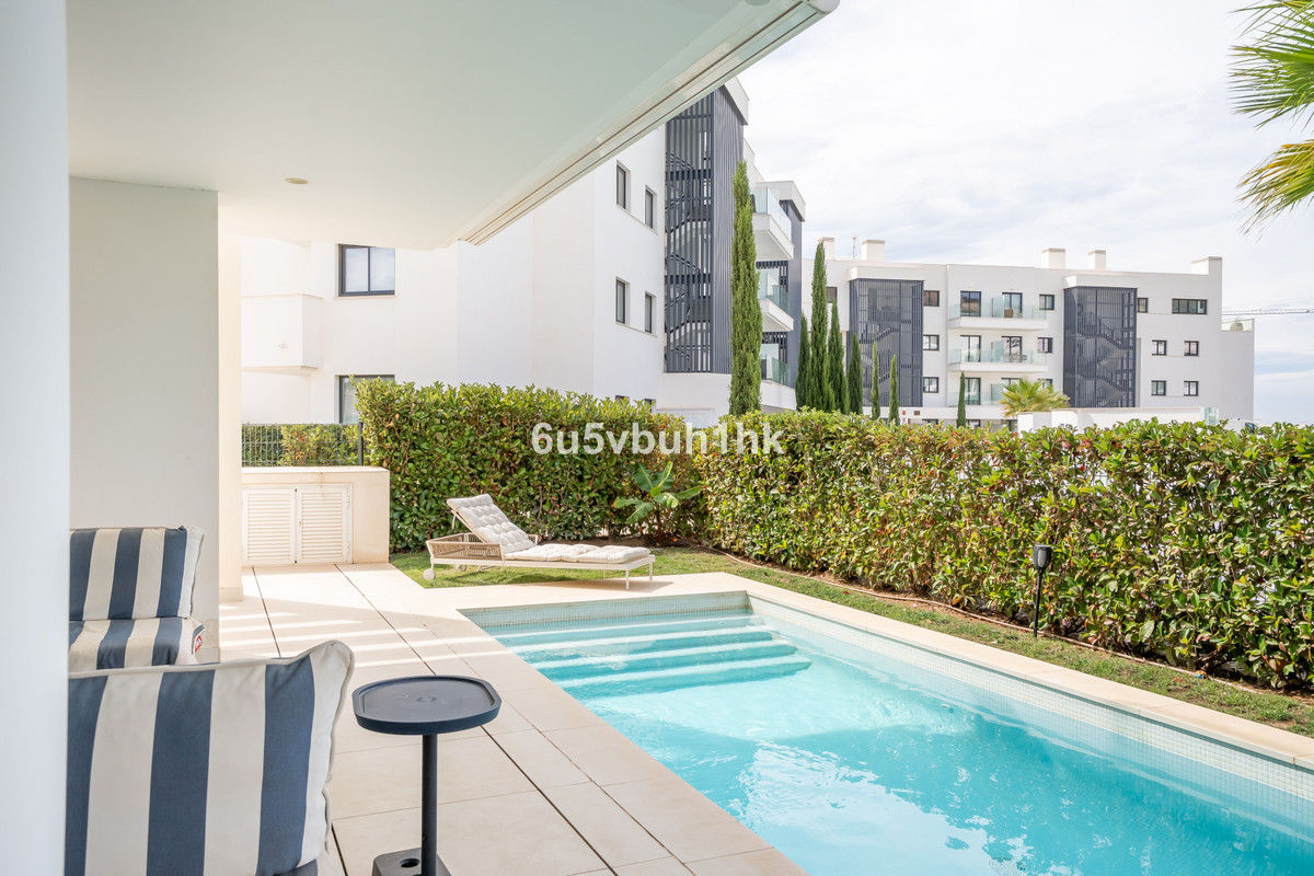 3 Bed Apartment for sale in Fuengirola Costa Del Sol, Málaga, Spain