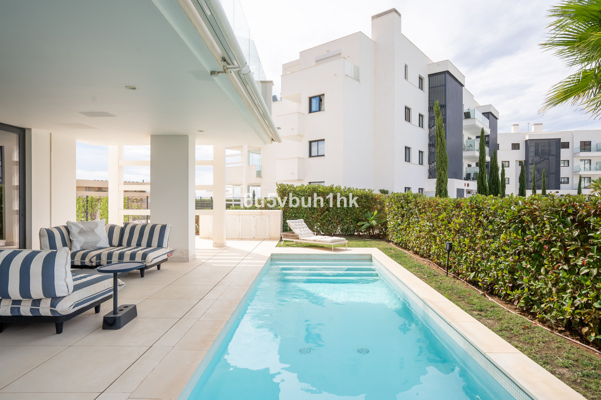 3 Bed Apartment for sale in Fuengirola Costa Del Sol, Málaga, Spain