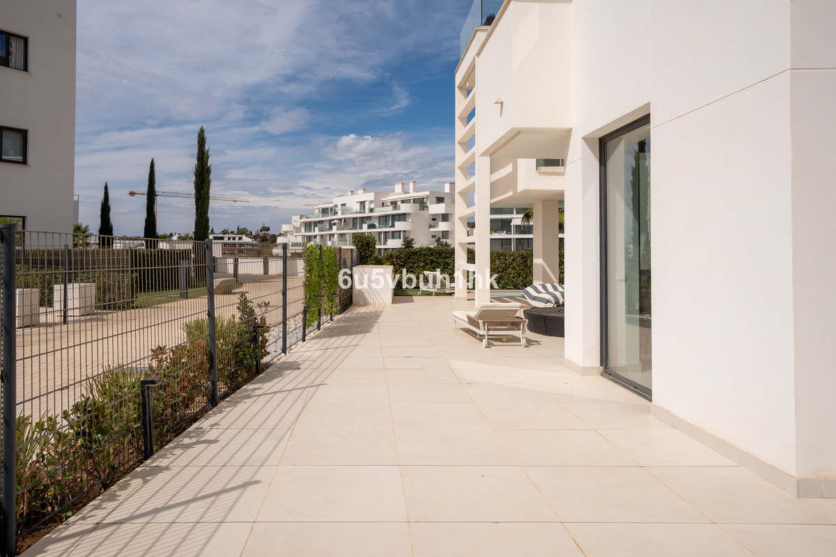 3 Bed Apartment for sale in Fuengirola Costa Del Sol, Málaga, Spain