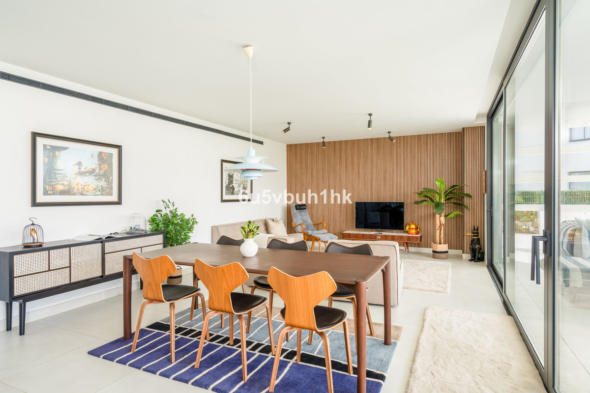 3 Bed Apartment for sale in Fuengirola Costa Del Sol, Málaga, Spain