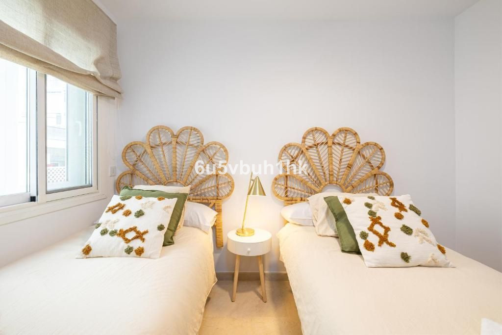 4 Bed Apartment for sale in Fuengirola Costa Del Sol, Málaga, Spain