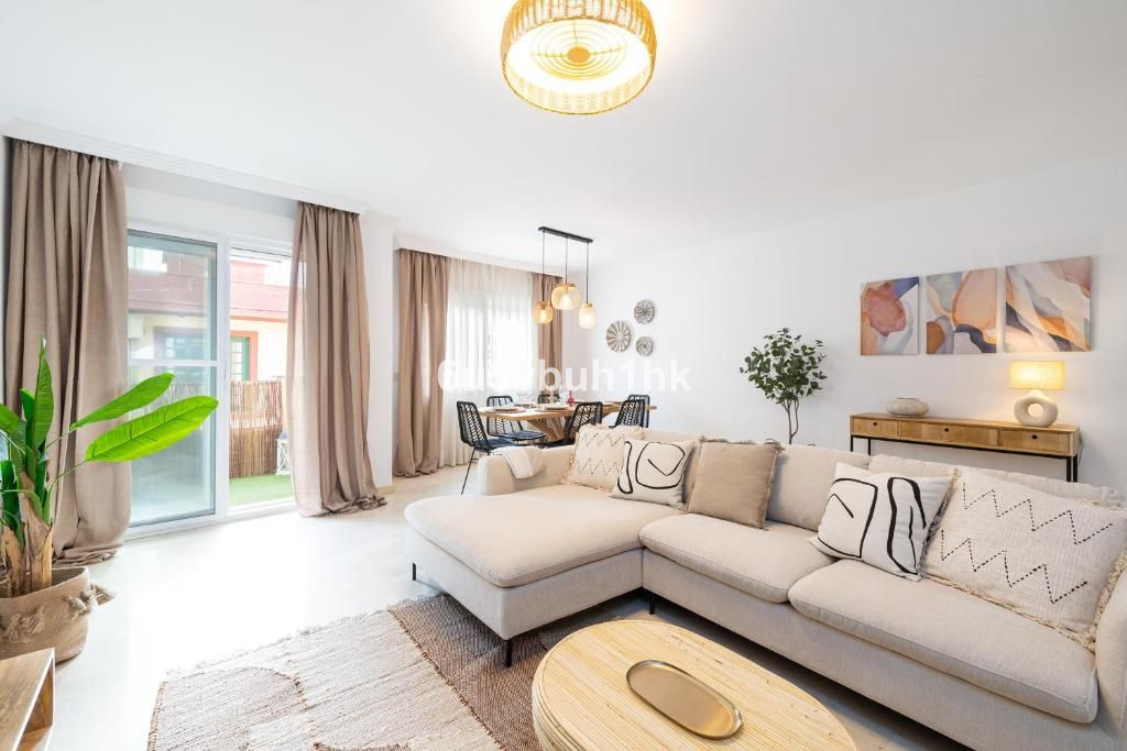4 Bed Apartment for sale in Fuengirola Costa Del Sol, Málaga, Spain