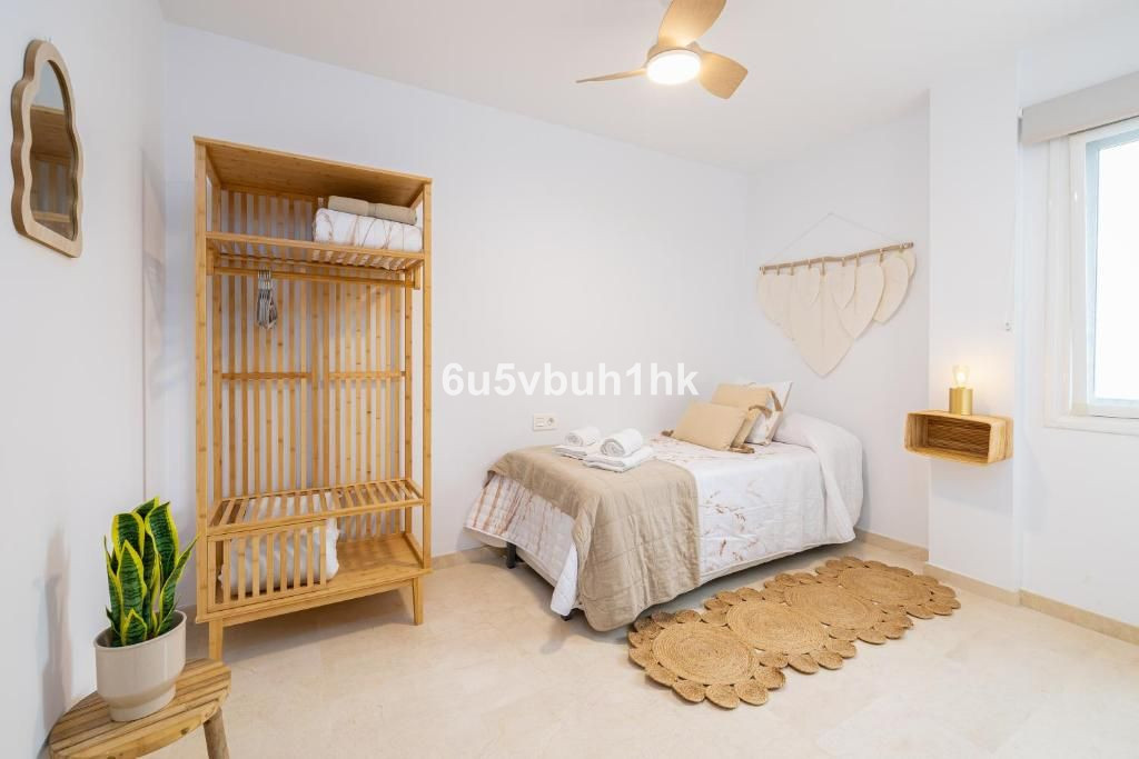 4 Bed Apartment for sale in Fuengirola Costa Del Sol, Málaga, Spain