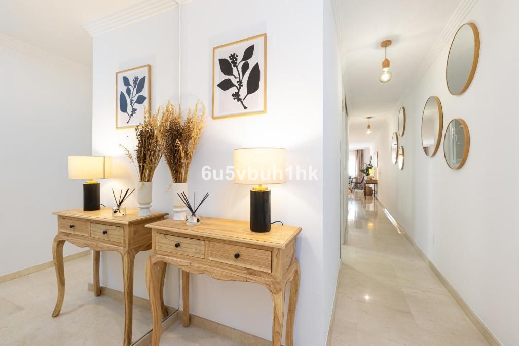 4 Bed Apartment for sale in Fuengirola Costa Del Sol, Málaga, Spain