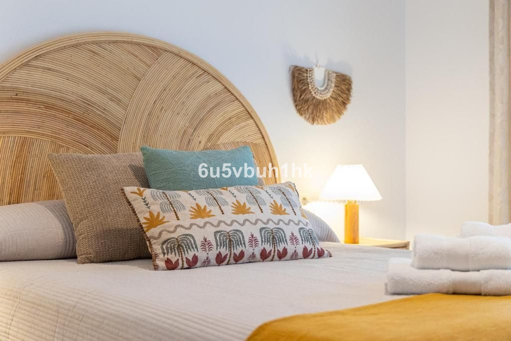 4 Bed Apartment for sale in Fuengirola Costa Del Sol, Málaga, Spain