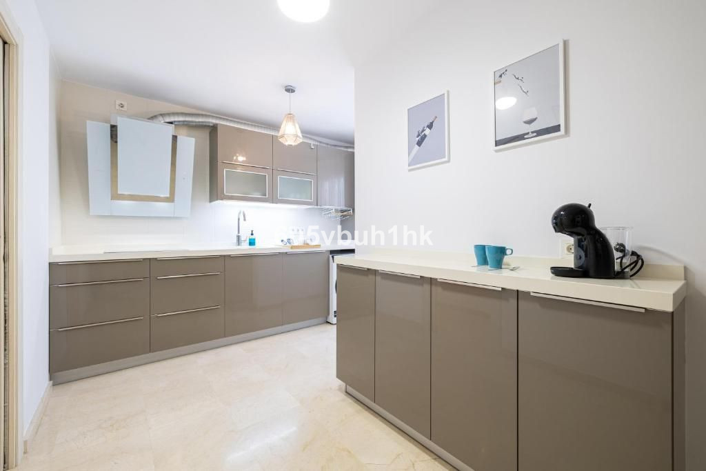 4 Bed Apartment for sale in Fuengirola Costa Del Sol, Málaga, Spain