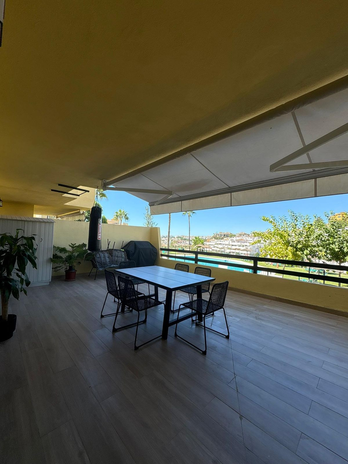 Se vende Apartamento Planta Baja de 2 dormitorios en Costa Del Sol, Málaga, España