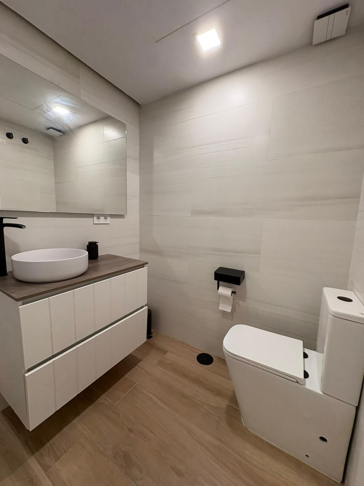 Se vende Apartamento Planta Baja de 2 dormitorios en Costa Del Sol, Málaga, España