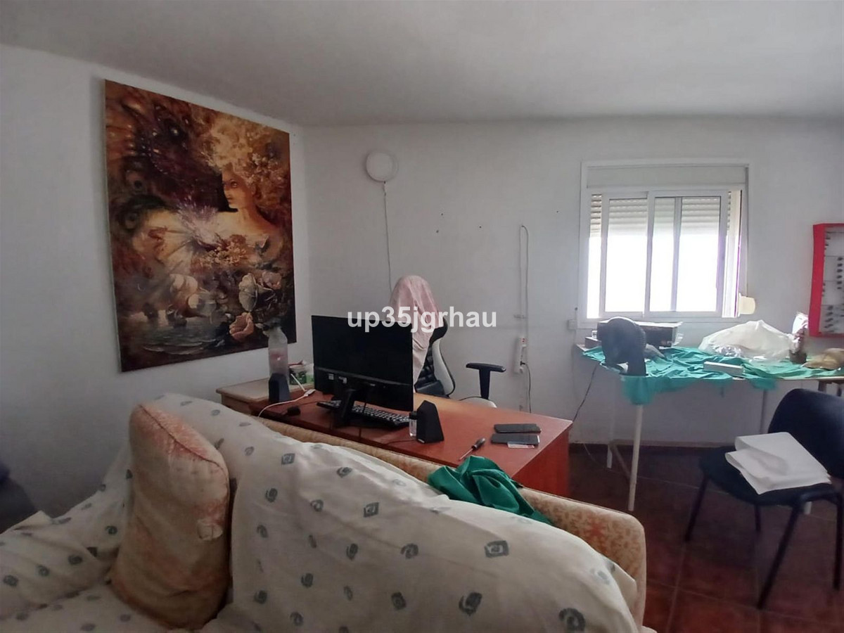 5 Bed Townhouse for sale in Estepona Costa Del Sol, Málaga, Spain