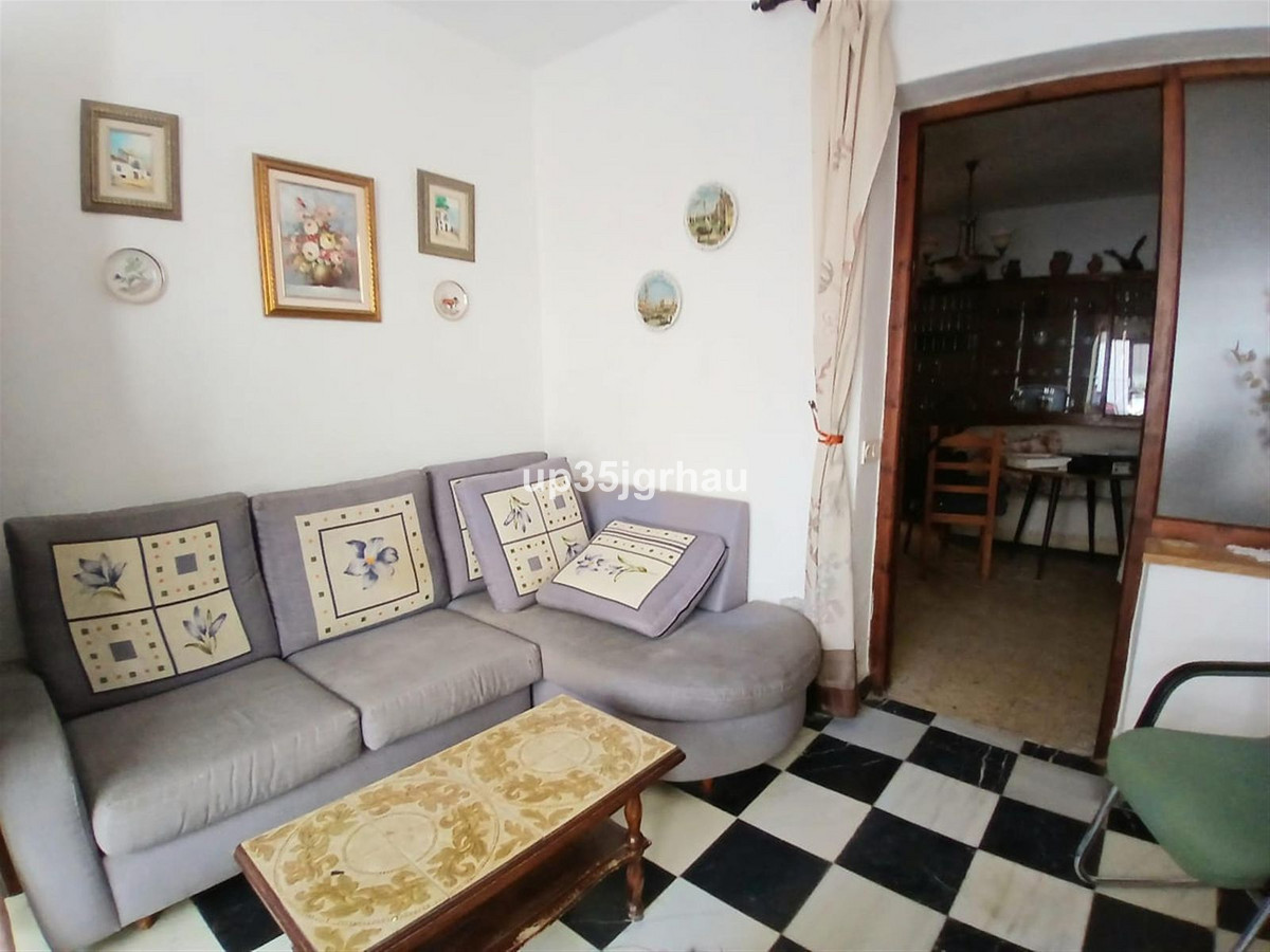 5 Bed Townhouse for sale in Estepona Costa Del Sol, Málaga, Spain