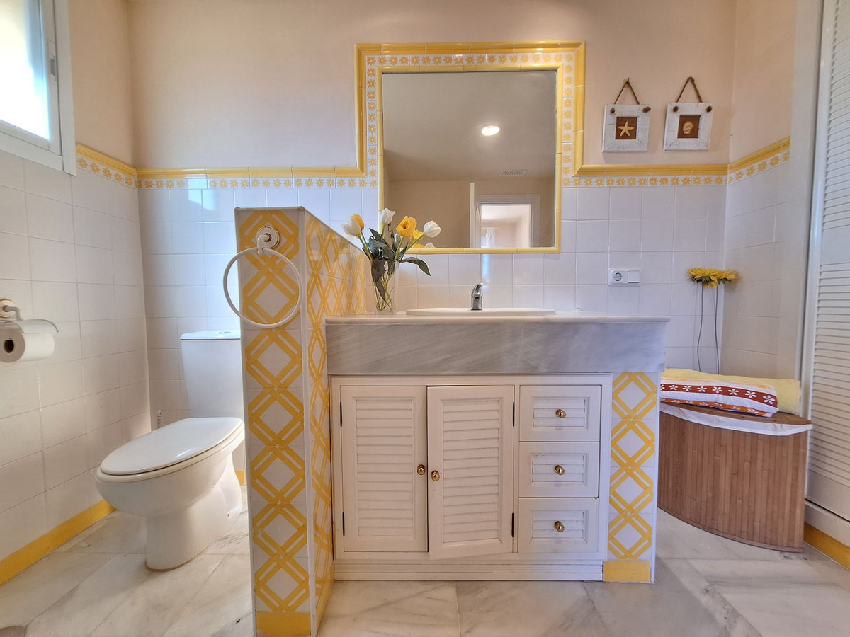 2 Bed Apartment for sale in Elviria Costa Del Sol, Málaga, Spain