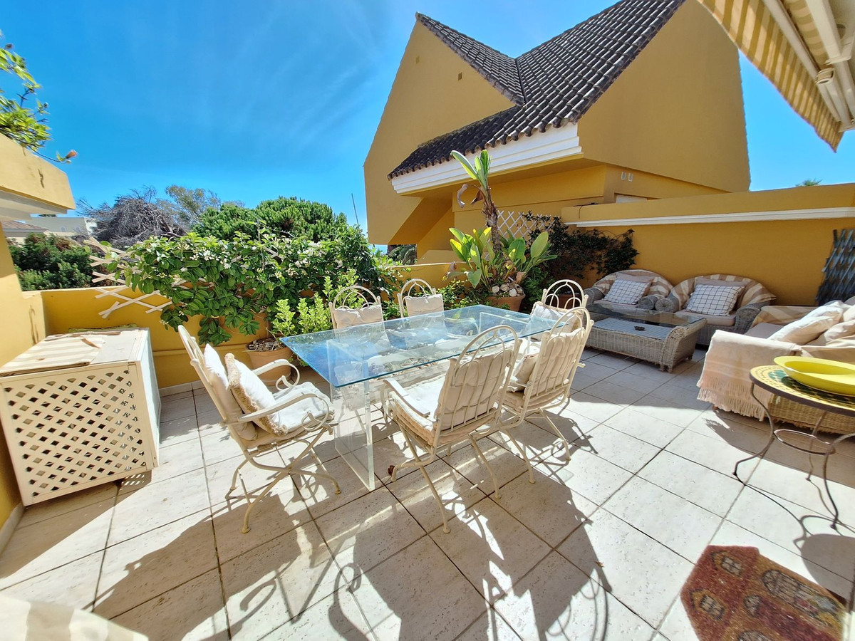 2 Bed Apartment for sale in Elviria Costa Del Sol, Málaga, Spain