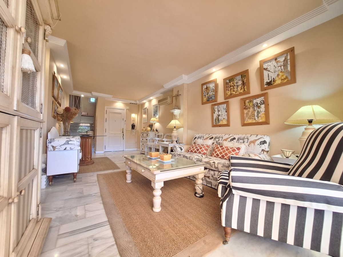 2 Bed Apartment for sale in Elviria Costa Del Sol, Málaga, Spain
