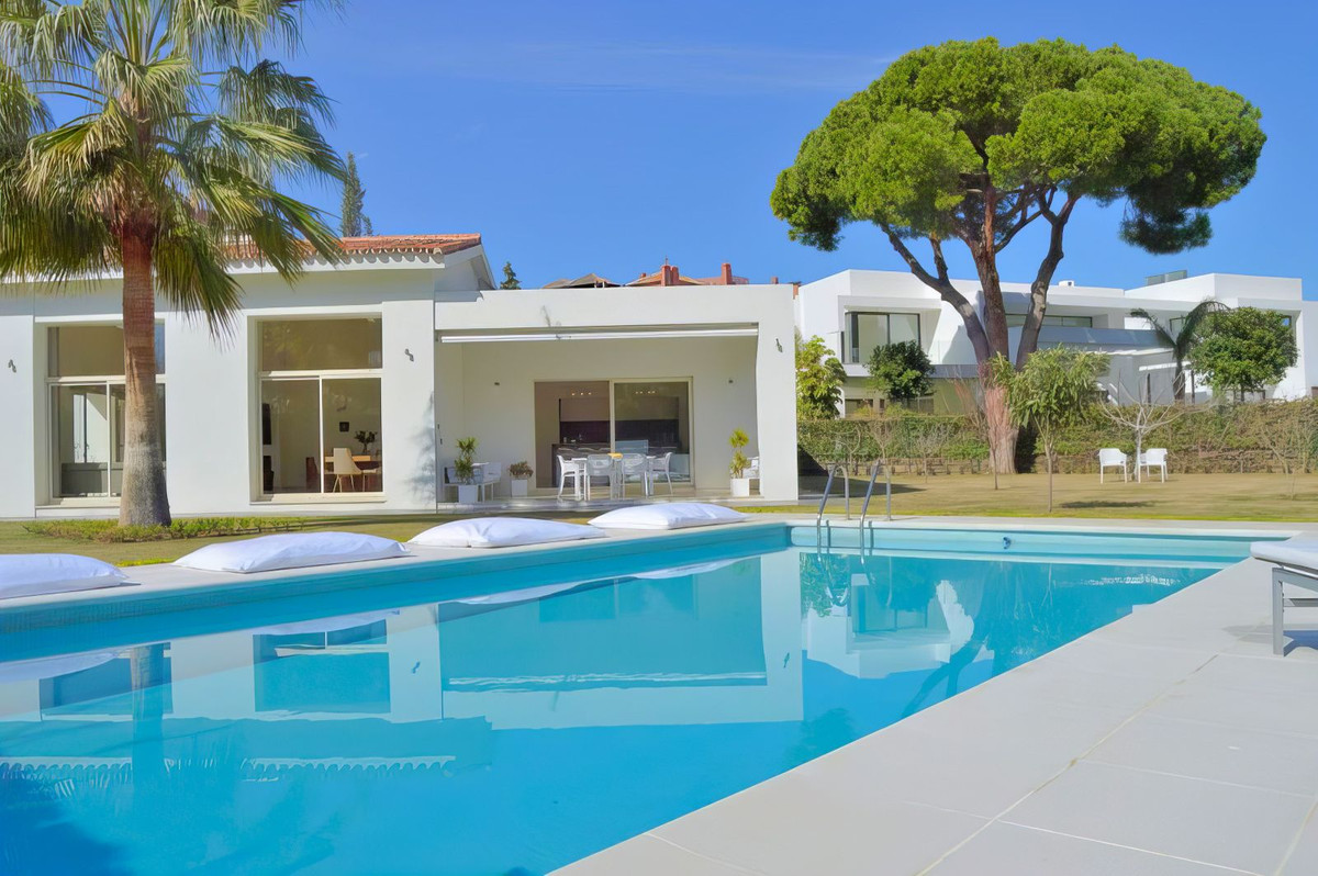 3 Bed Townhouse for sale in Guadalmina Baja Costa Del Sol, Málaga, Spain