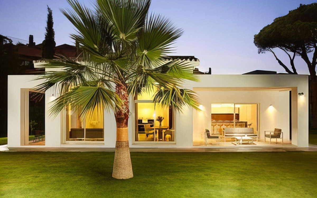 3 Bed Townhouse for sale in Guadalmina Baja Costa Del Sol, Málaga, Spain