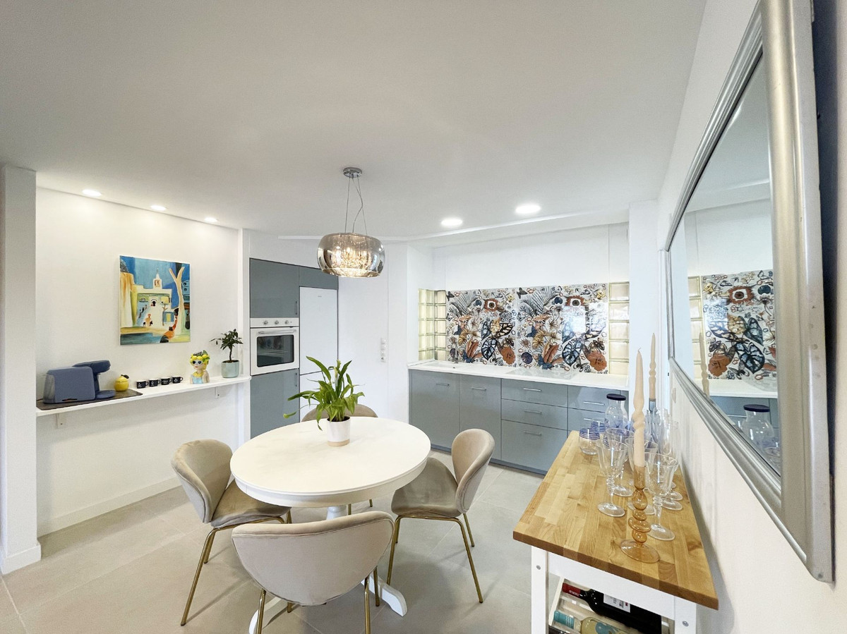 Se vende Apartamento Planta Media de 3 dormitorios en Costa Blanca, Alicante, España