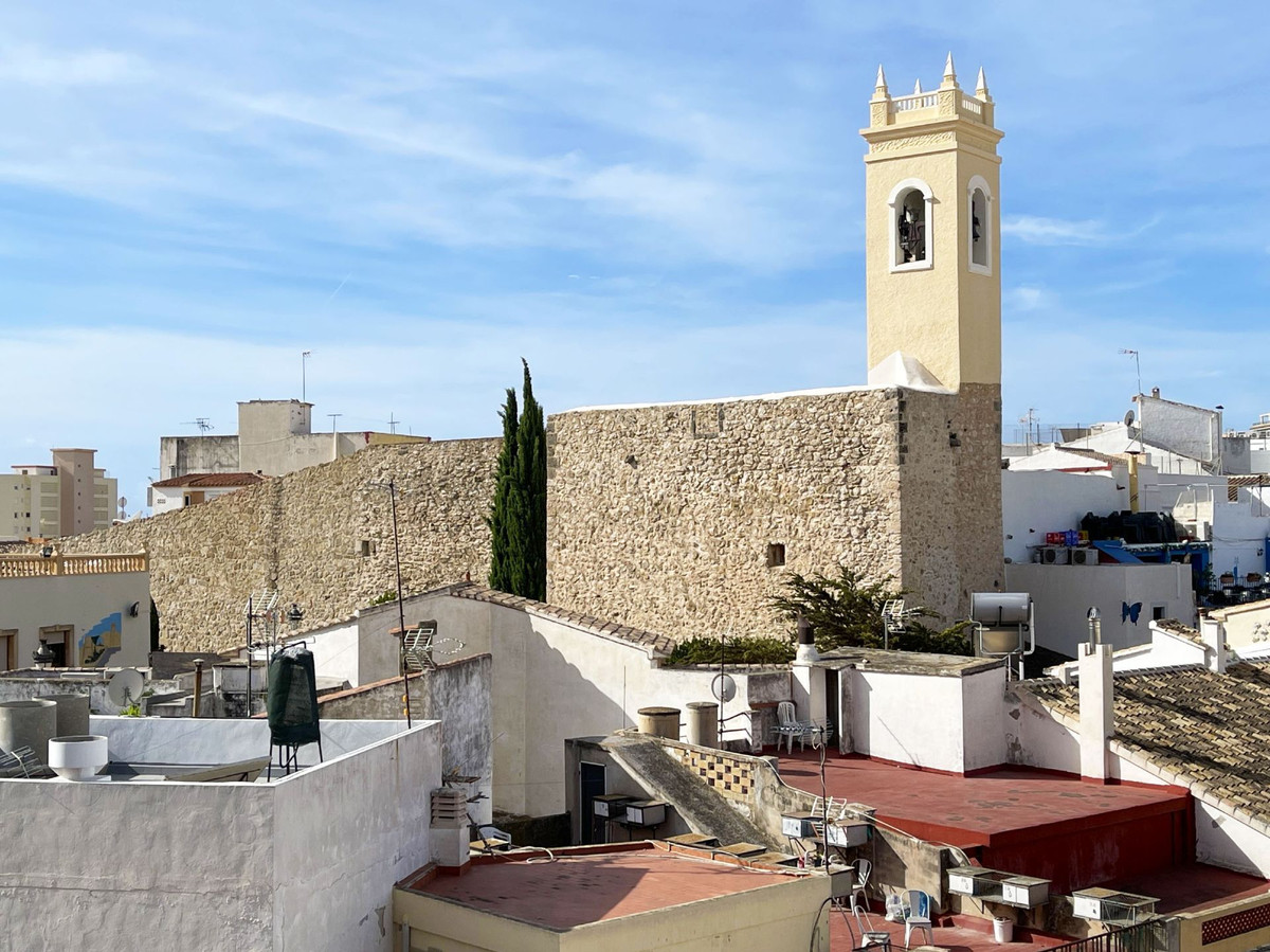 Se vende Apartamento Planta Media de 3 dormitorios en Costa Blanca, Alicante, España