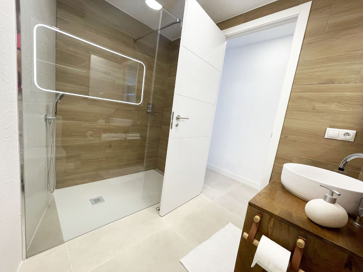 Se vende Apartamento Planta Media de 3 dormitorios en Costa Blanca, Alicante, España