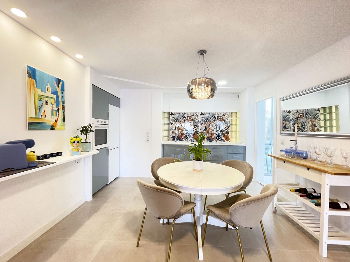 Se vende Apartamento Planta Media de 3 dormitorios en Costa Blanca, Alicante, España