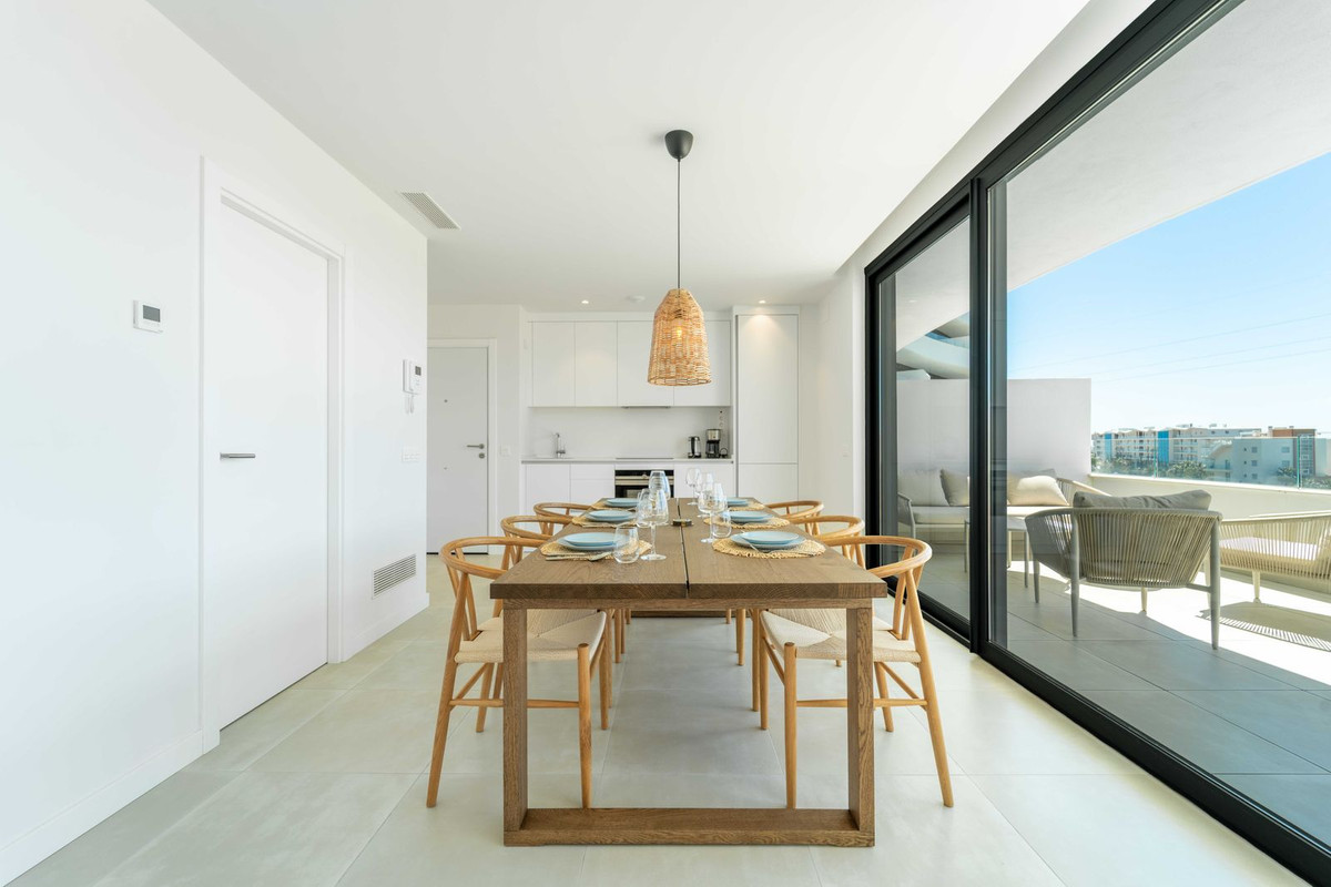 Se vende Apartamento Planta Baja de 2 dormitorios en Costa Del Sol, Málaga, España