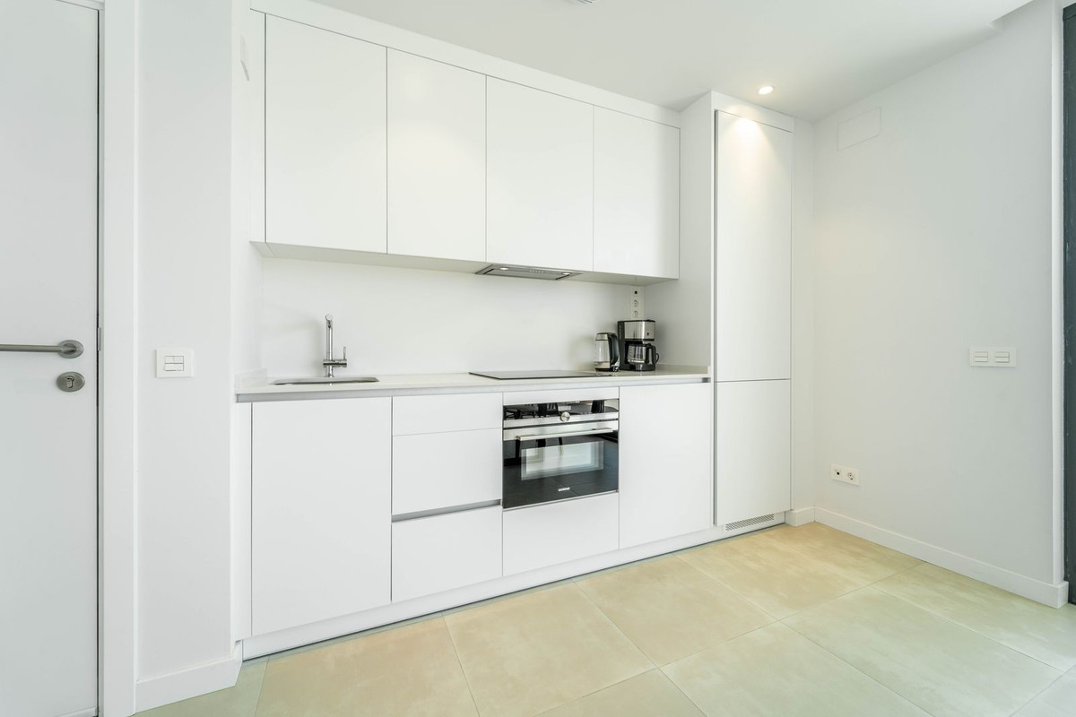 Se vende Apartamento Planta Baja de 2 dormitorios en Costa Del Sol, Málaga, España
