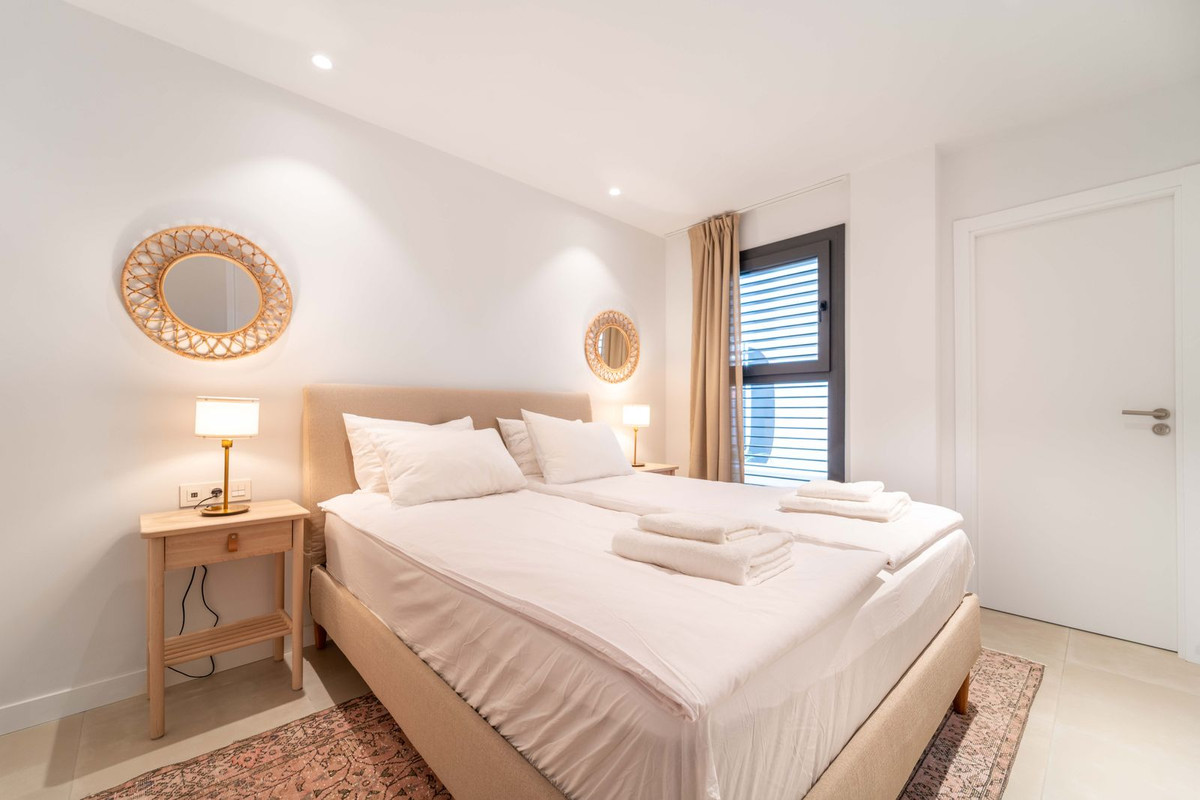 Se vende Apartamento Planta Baja de 2 dormitorios en Costa Del Sol, Málaga, España