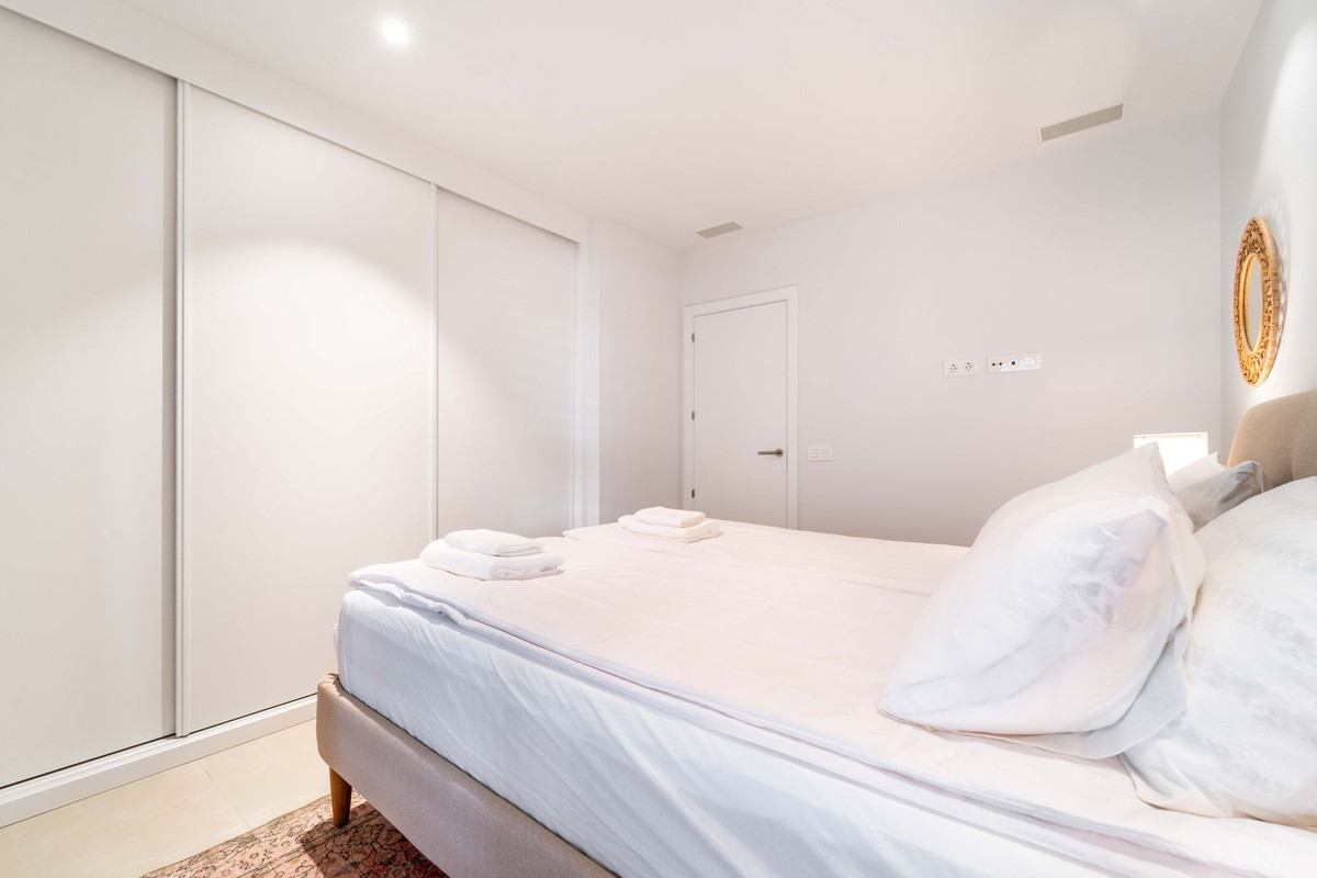 Se vende Apartamento Planta Baja de 2 dormitorios en Costa Del Sol, Málaga, España