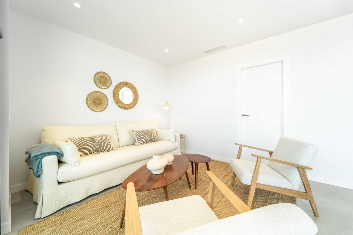 Se vende Apartamento Planta Baja de 2 dormitorios en Costa Del Sol, Málaga, España