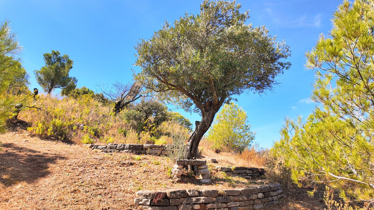 Se vende Finca - Cortijo de 2 dormitorios en Costa Del Sol, Málaga, España