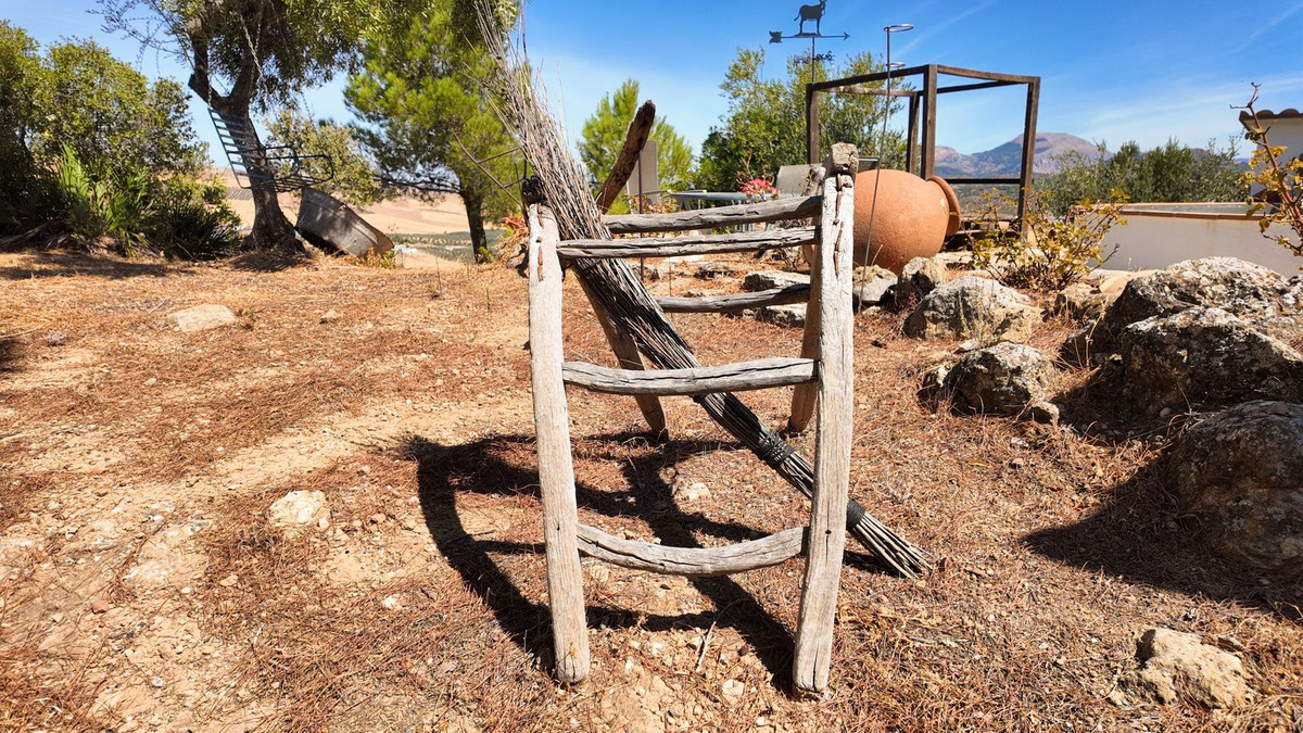 Se vende Finca - Cortijo de 2 dormitorios en Costa Del Sol, Málaga, España
