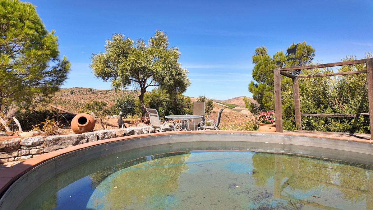 Se vende Finca - Cortijo de 2 dormitorios en Costa Del Sol, Málaga, España