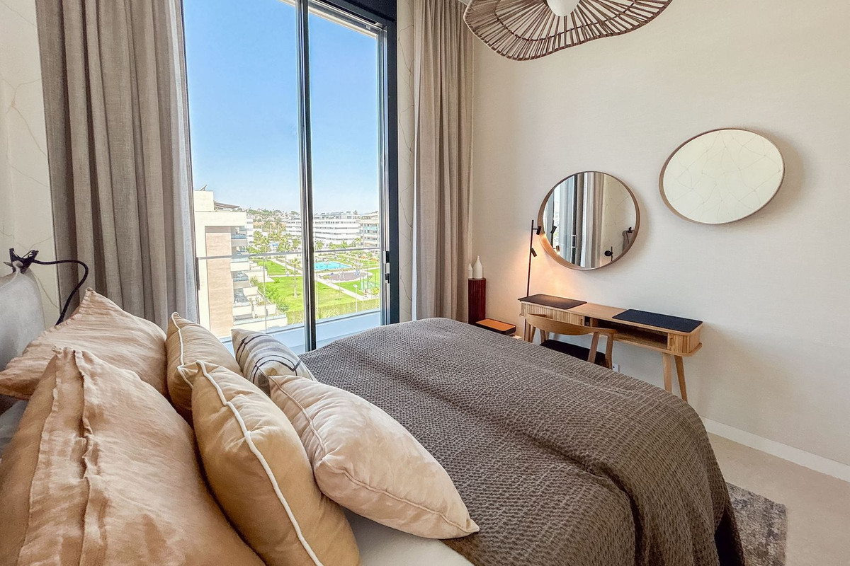 3 Bed Apartment for sale in Torremolinos Costa Del Sol, Málaga, Spain