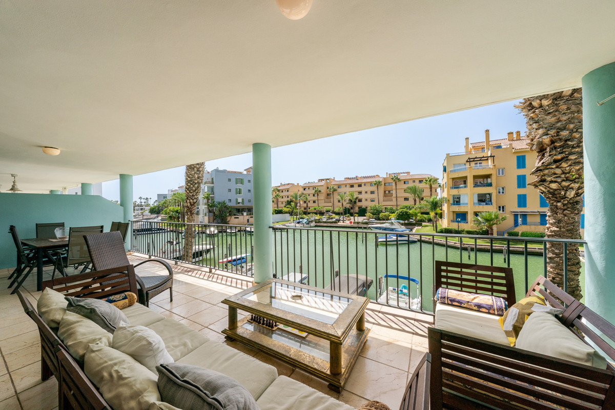 3 Bed Apartment for sale in Sotogrande Marina Costa Del Sol, Cádiz, Spain