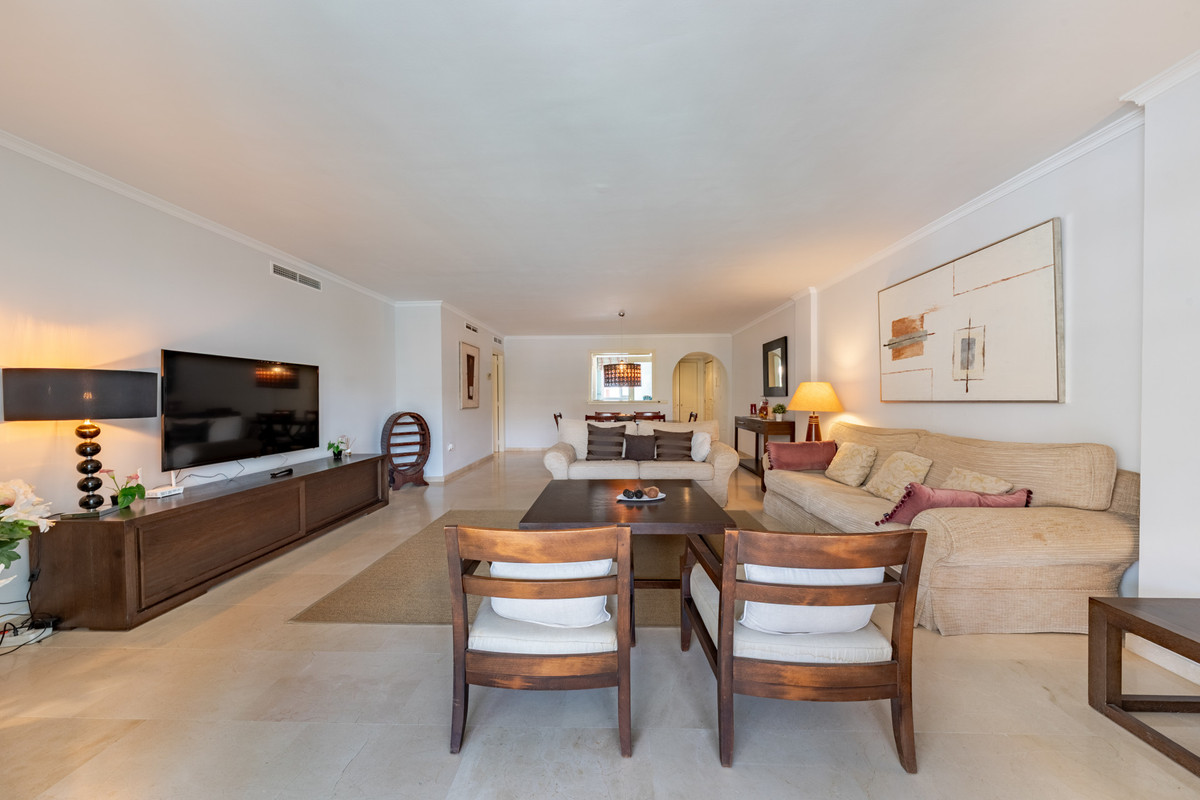 3 Bed Apartment for sale in Sotogrande Marina Costa Del Sol, Cádiz, Spain