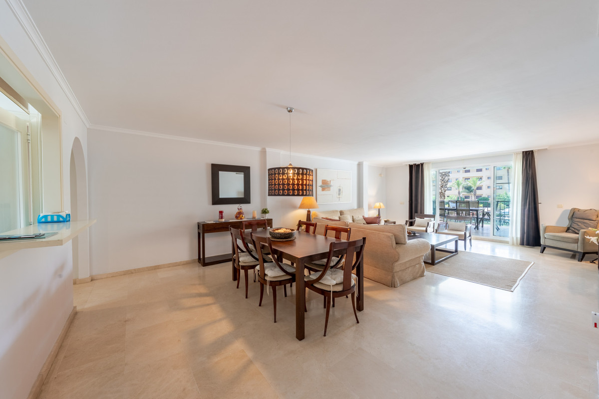 3 Bed Apartment for sale in Sotogrande Marina Costa Del Sol, Cádiz, Spain