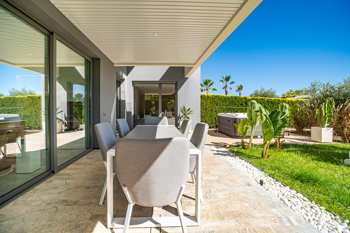 3 Bed Apartment for sale in Las Colinas Golf Costa Blanca, Alicante, Spain