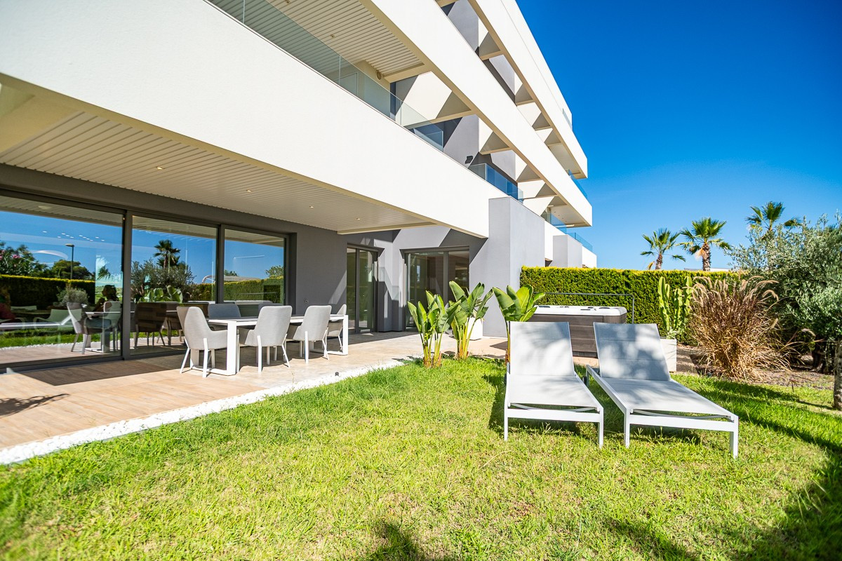 3 Bed Apartment for sale in Las Colinas Golf Costa Blanca, Alicante, Spain