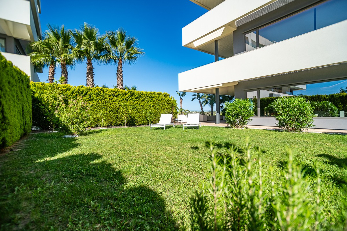 3 Bed Apartment for sale in Las Colinas Golf Costa Blanca, Alicante, Spain