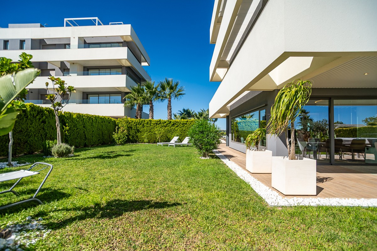 3 Bed Apartment for sale in Las Colinas Golf Costa Blanca, Alicante, Spain