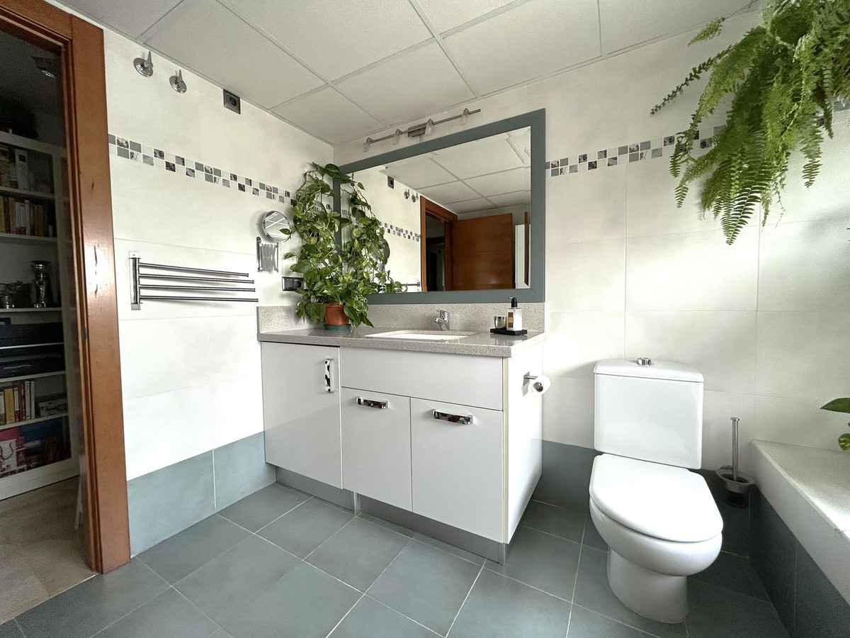 2 Bed Apartment for sale in Alhaurín El Grande Costa Del Sol, Málaga, Spain