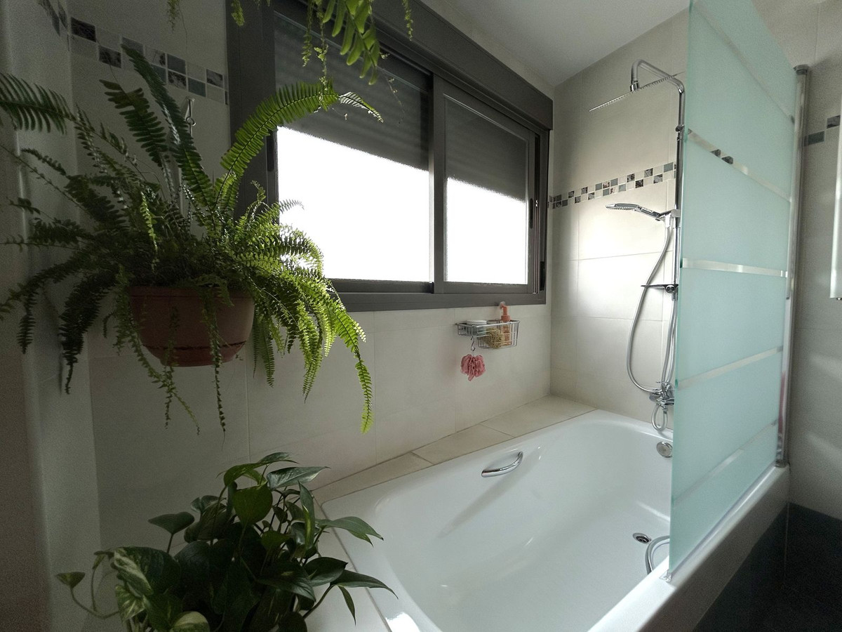 2 Bed Apartment for sale in Alhaurín El Grande Costa Del Sol, Málaga, Spain