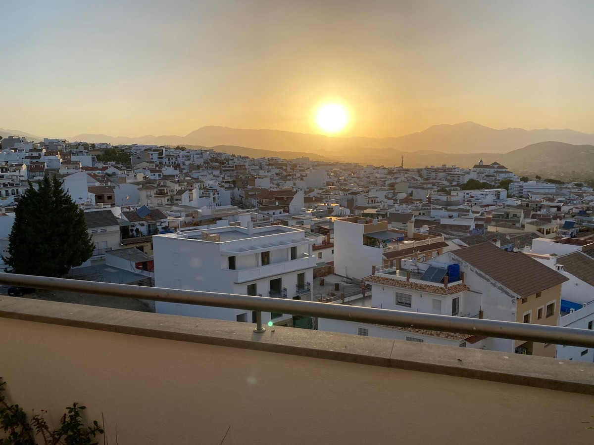 2 Bed Apartment for sale in Alhaurín El Grande Costa Del Sol, Málaga, Spain